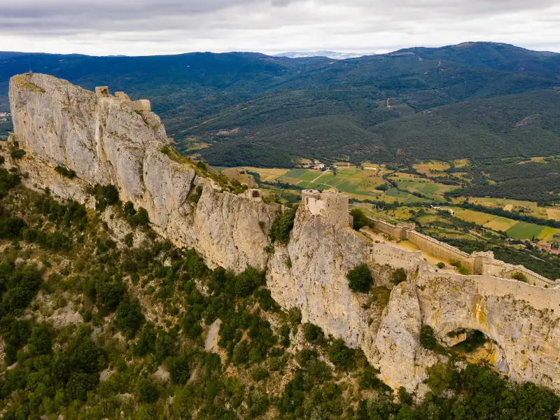 chateau de peyrpertuse duihac