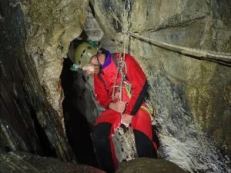 grotte de vicdessos descente en rappel