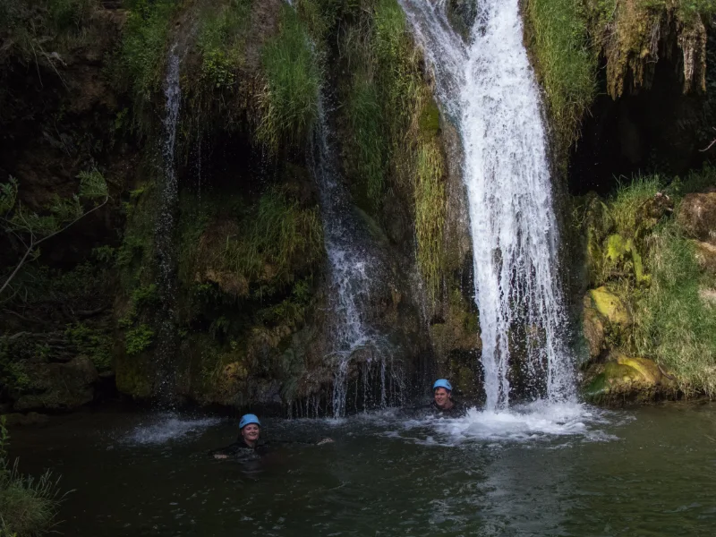 canyoning Termes Aude baignade sous cascade vasque parcours initiation